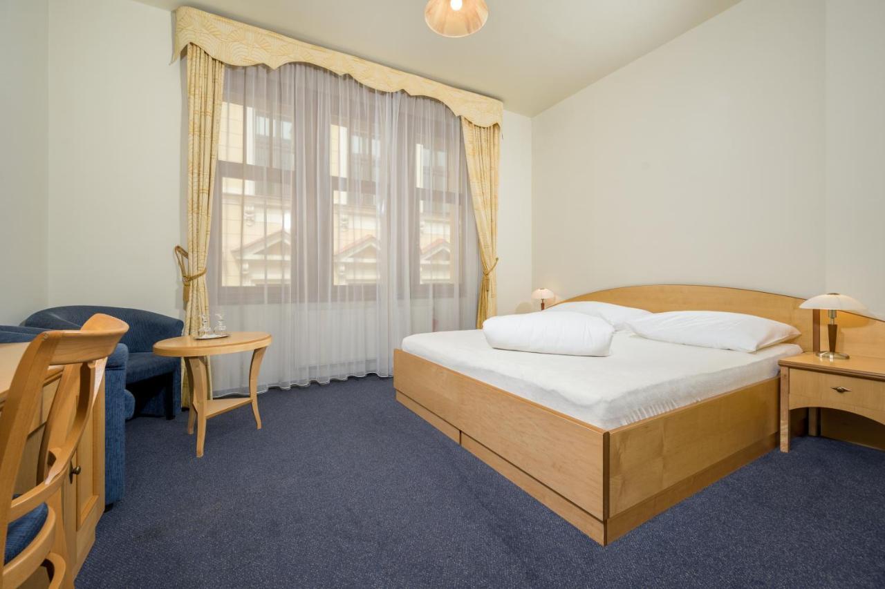 Hotel Zlaty Lev جابلونك ناد نيسو المظهر الخارجي الصورة